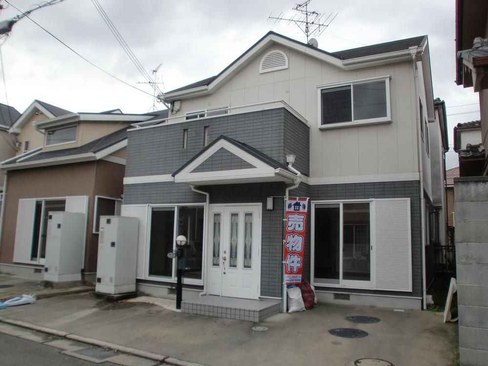 Local appearance photo. Is I am happy parking spaces there are two. 