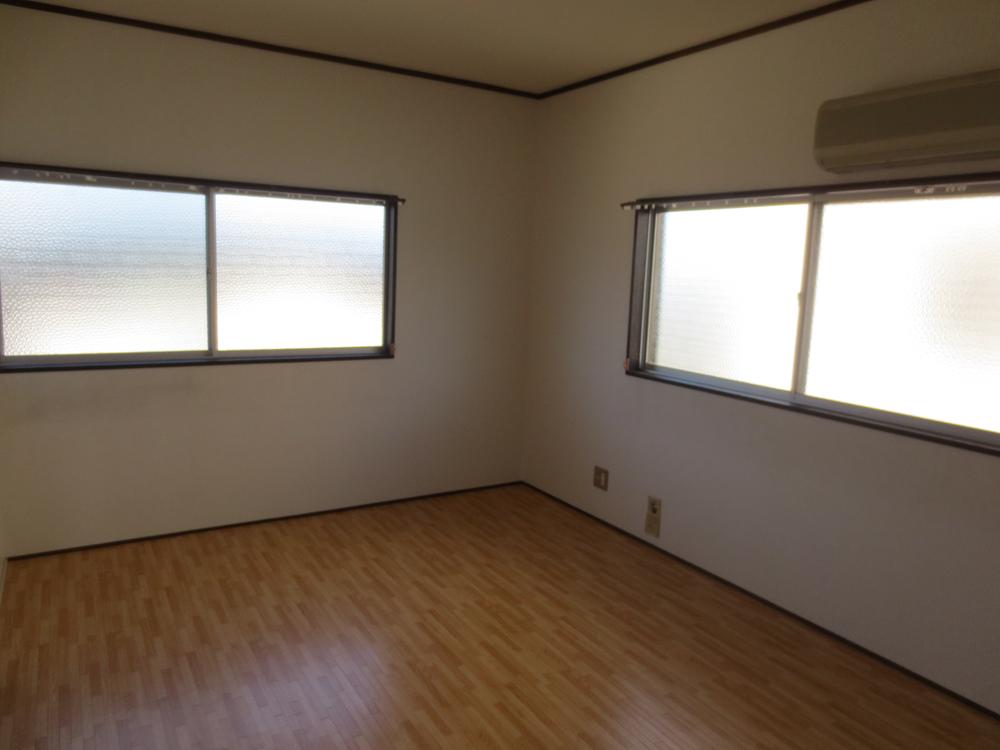 Non-living room. It is 6 Pledge of Western-style 2F ☆