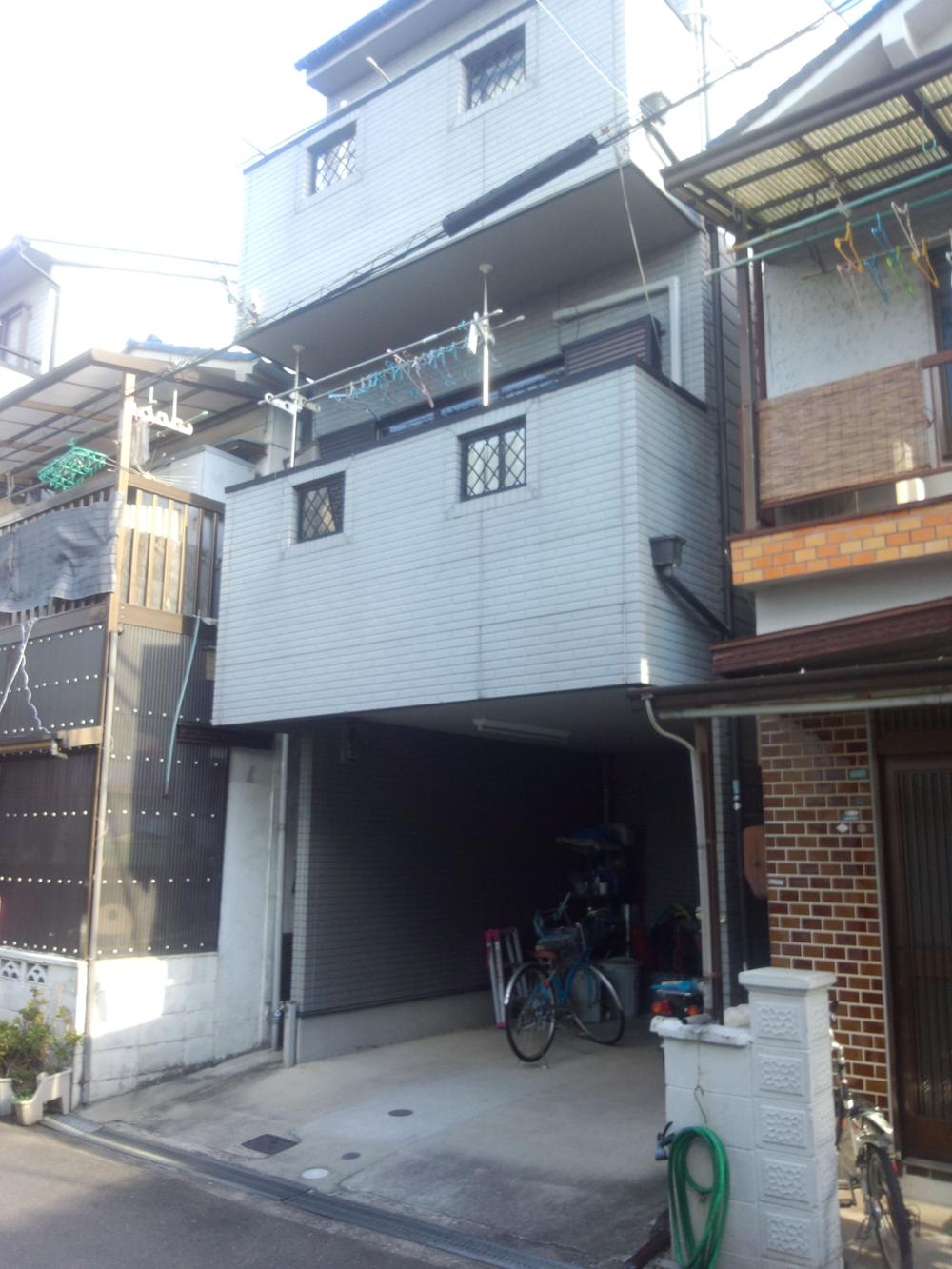 Local appearance photo