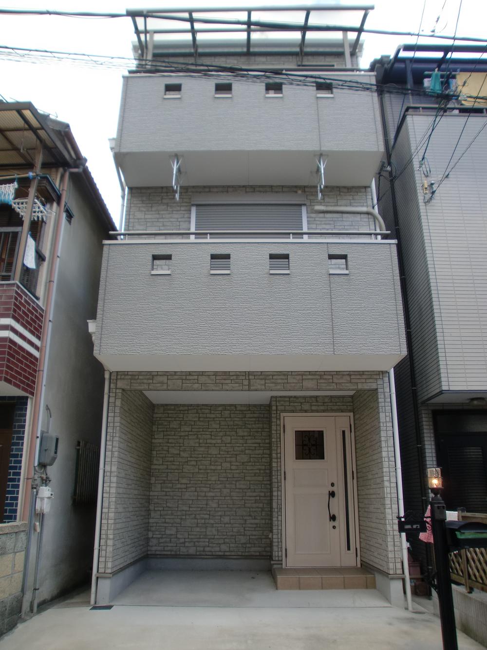 Local appearance photo. 1BOX also is OK with a large parking lot.