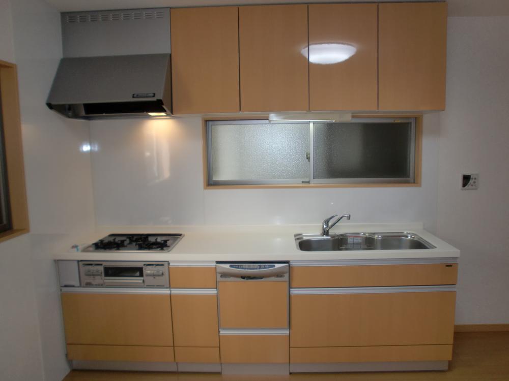 Kitchen. Dishwasher dryer housework becomes easy. Around the water will also be new life start with confidence in the inspection completed.