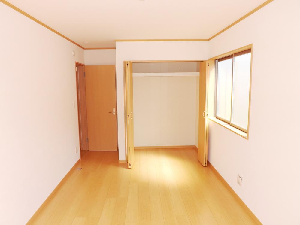 Other introspection. Local photos (Western-style)