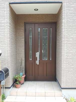 Local appearance photo. Front door