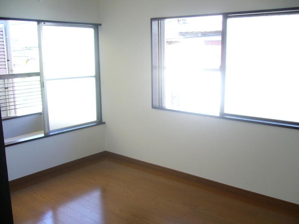 Non-living room. North bedroom