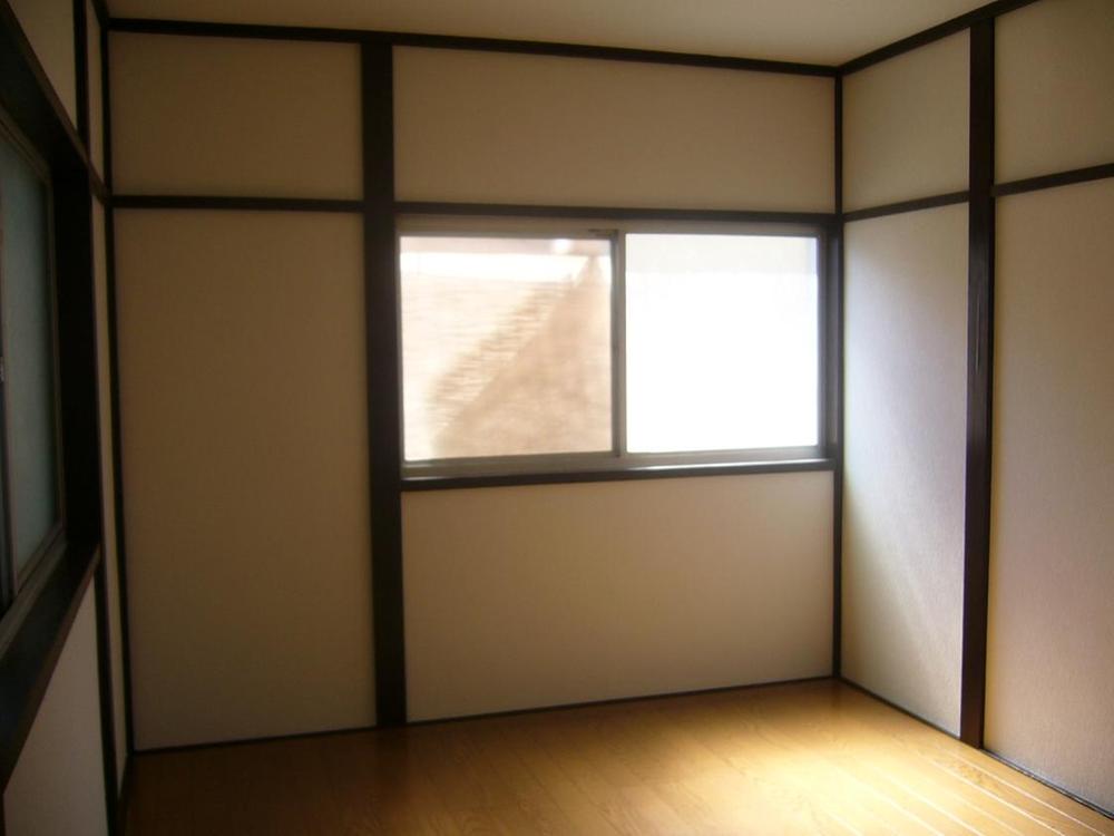 Non-living room. Room (2 floor south-facing)