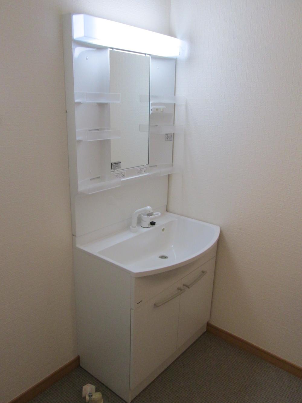 Wash basin, toilet. A new life in a washbasin of new. 