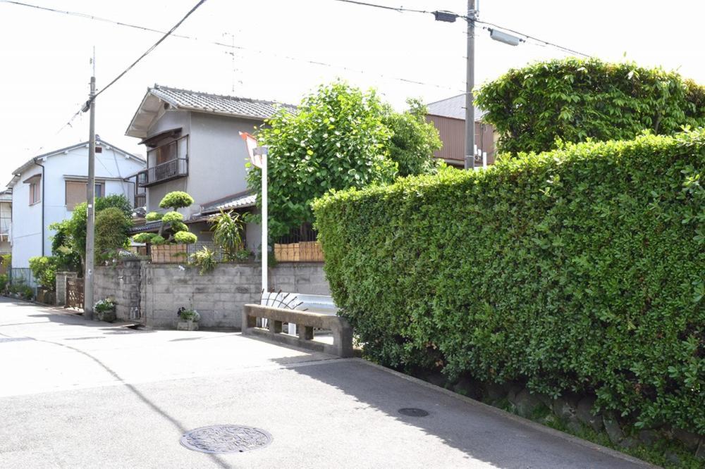 Other Environmental Photo. Also spread a beautiful mansion district planting, Rich living environment of charm town