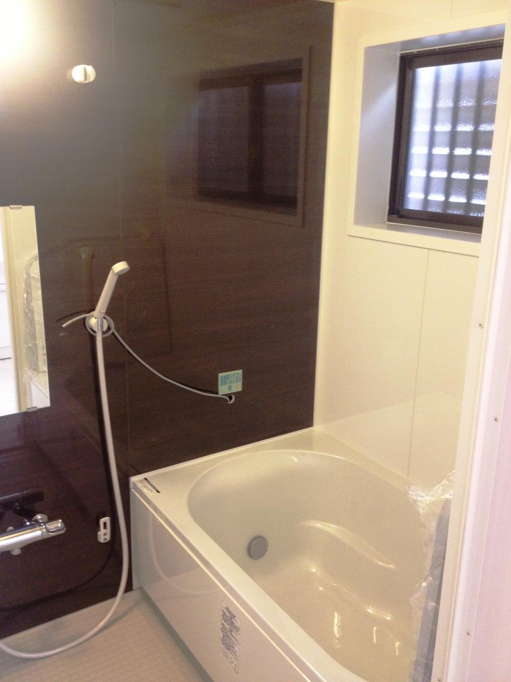 Bathroom. You can spacious refresh the mood in the bathroom.