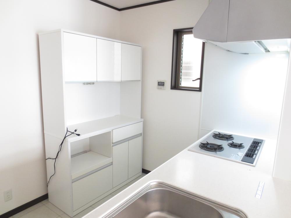 Other. I am happy storage of kitchen behind