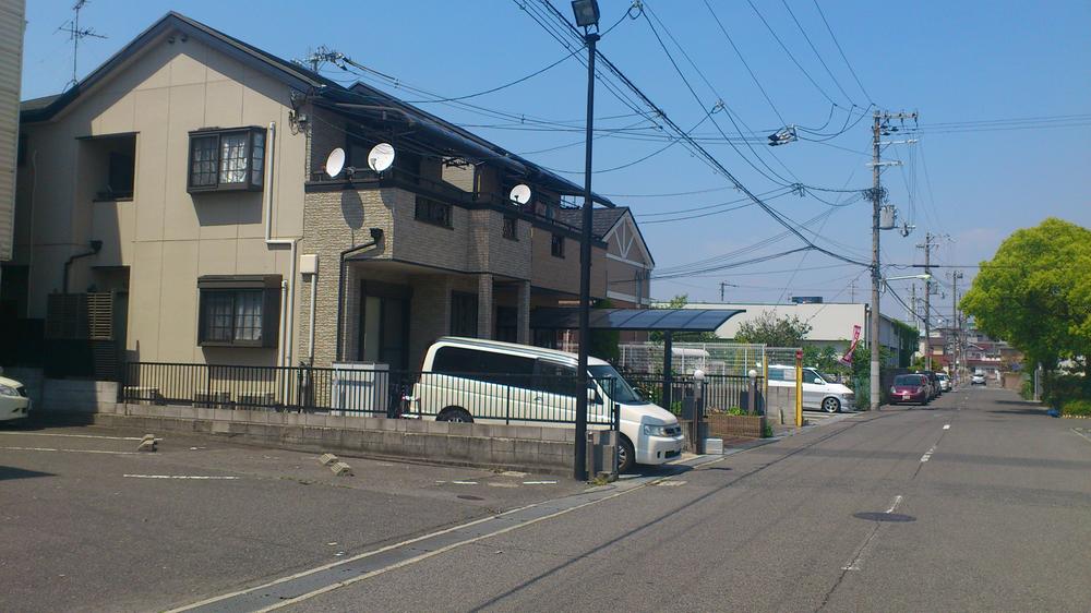 Local photos, including front road. Front road is spacious 8m