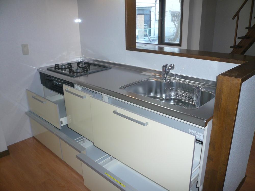 Kitchen. It can be stored a lot in the kitchen ☆