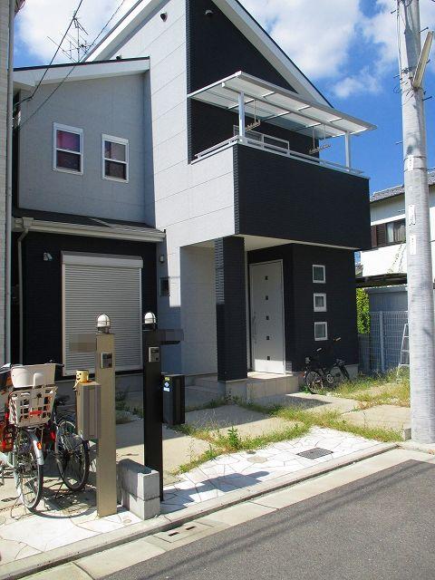 Local appearance photo. Local (10 May 2013) Shooting