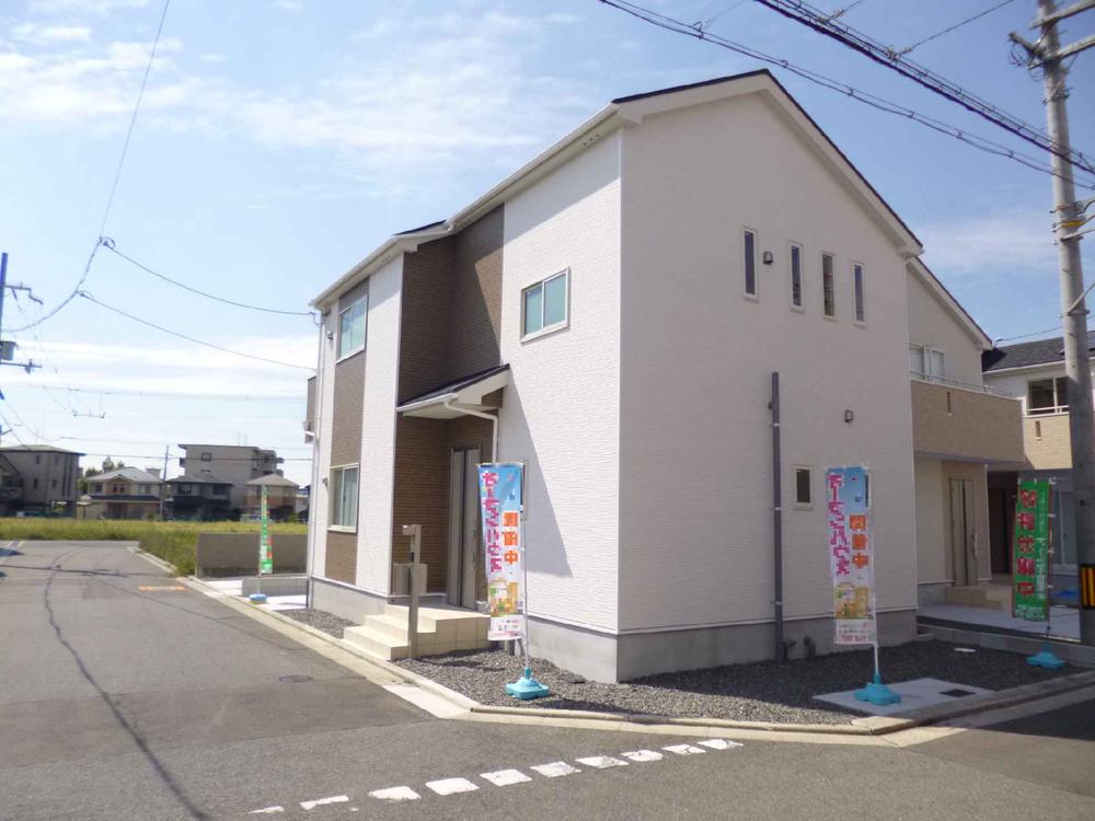 Rendering (appearance). Day is also well bright house!