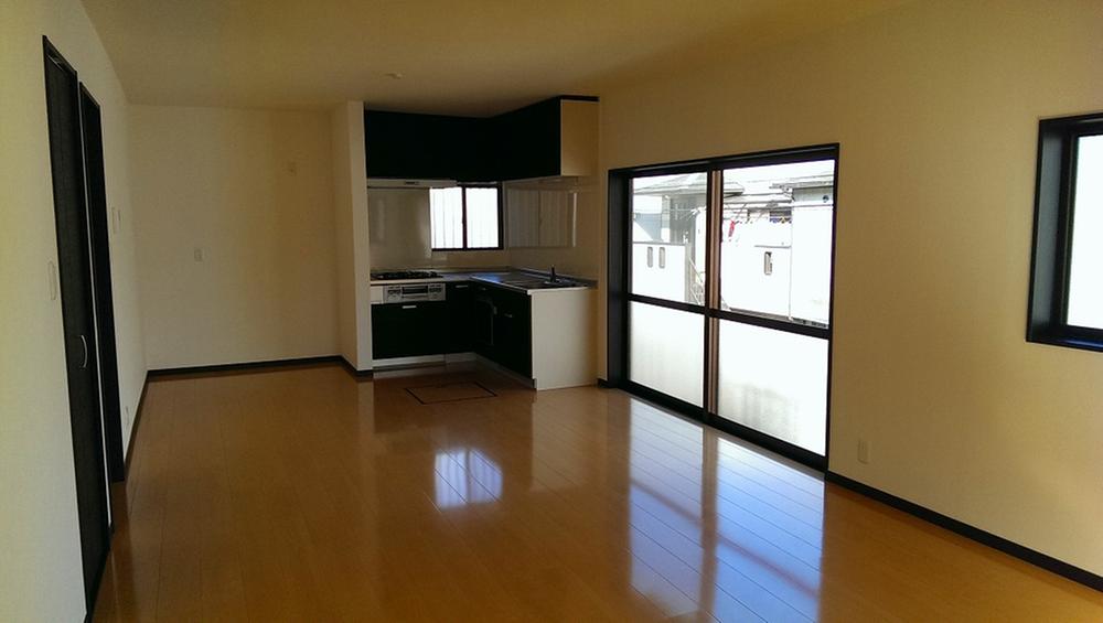 Living. Indoor (12 May 2013) Shooting 19 Pledge of spacious LDK