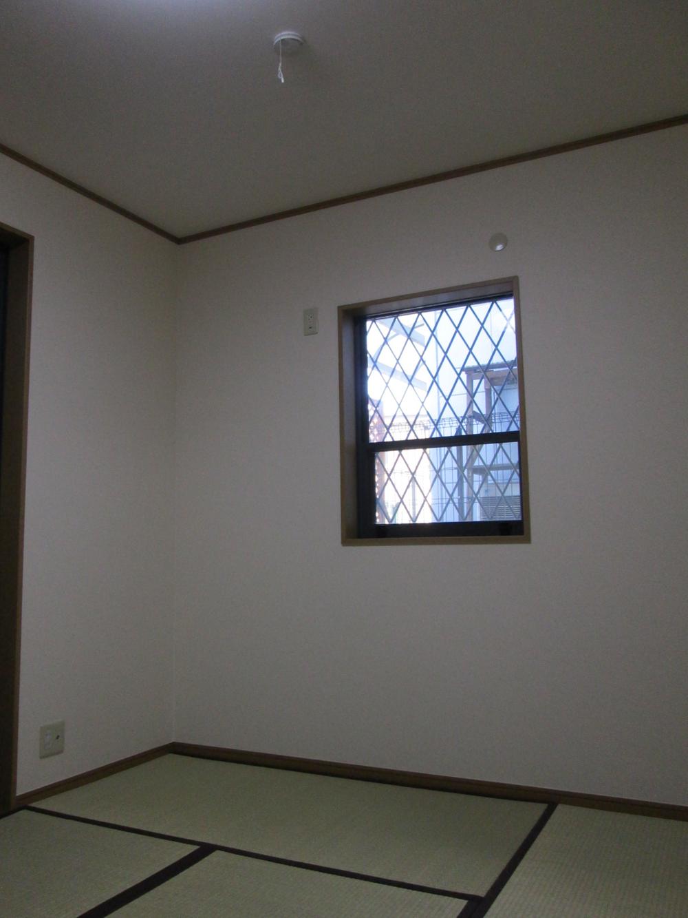Non-living room. I hope there is also a Japanese-style room. 
