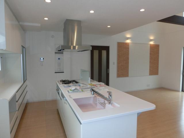 Building plan example (introspection photo). Local (No. 11 destinations) December shooting