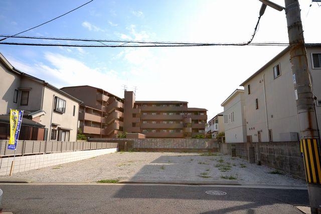 The entire compartment Figure