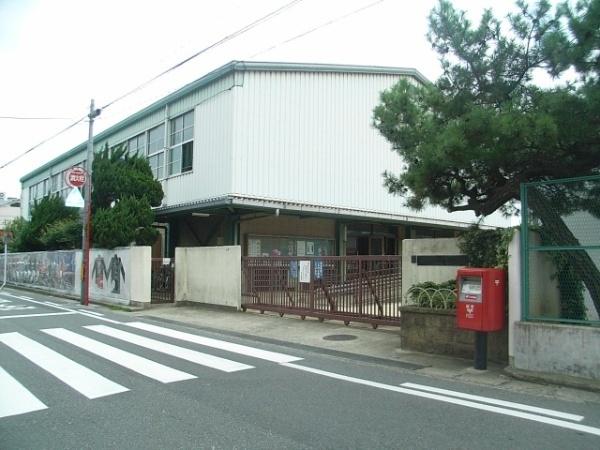 Primary school. 495m to Sakai City Feng Elementary School