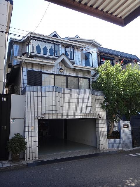 Local appearance photo. 2013 October shooting