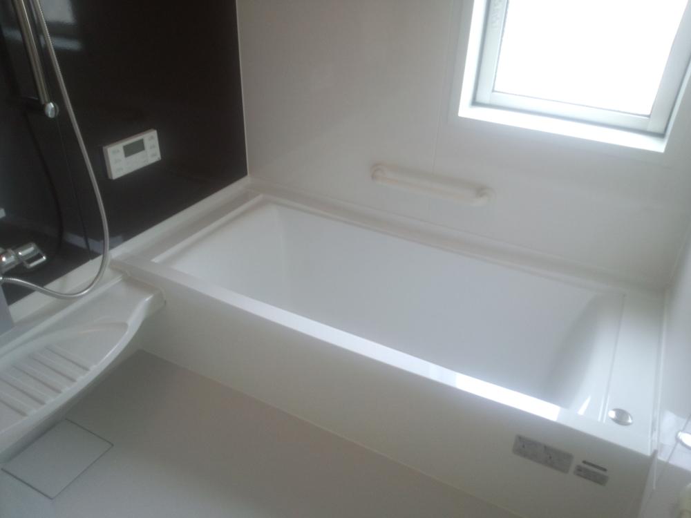 Bathroom. Indoor (July 2012) shooting