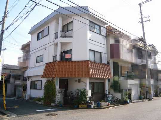 Local appearance photo. Exterior (1)