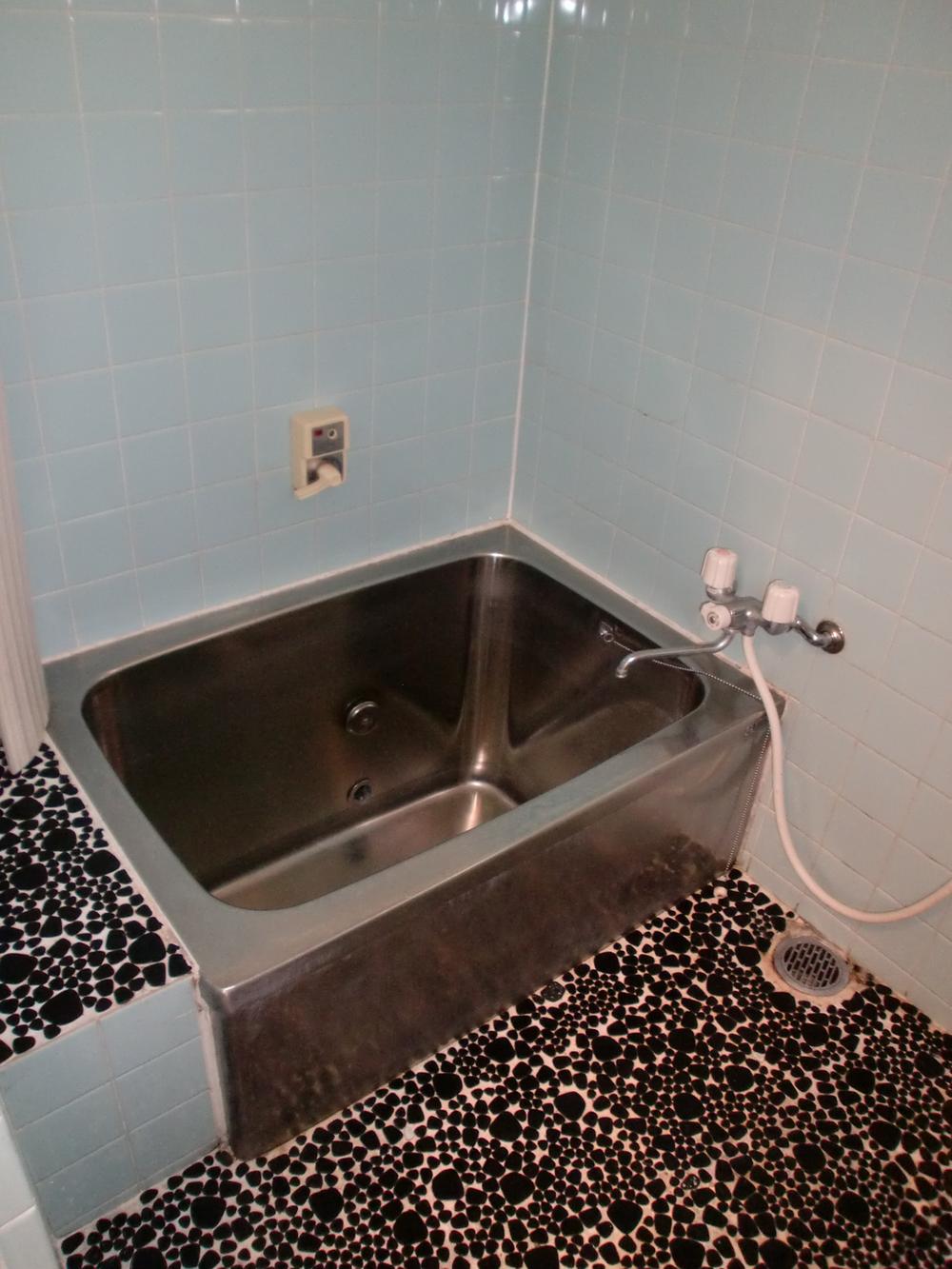 Bathroom. It is neat bathroom.