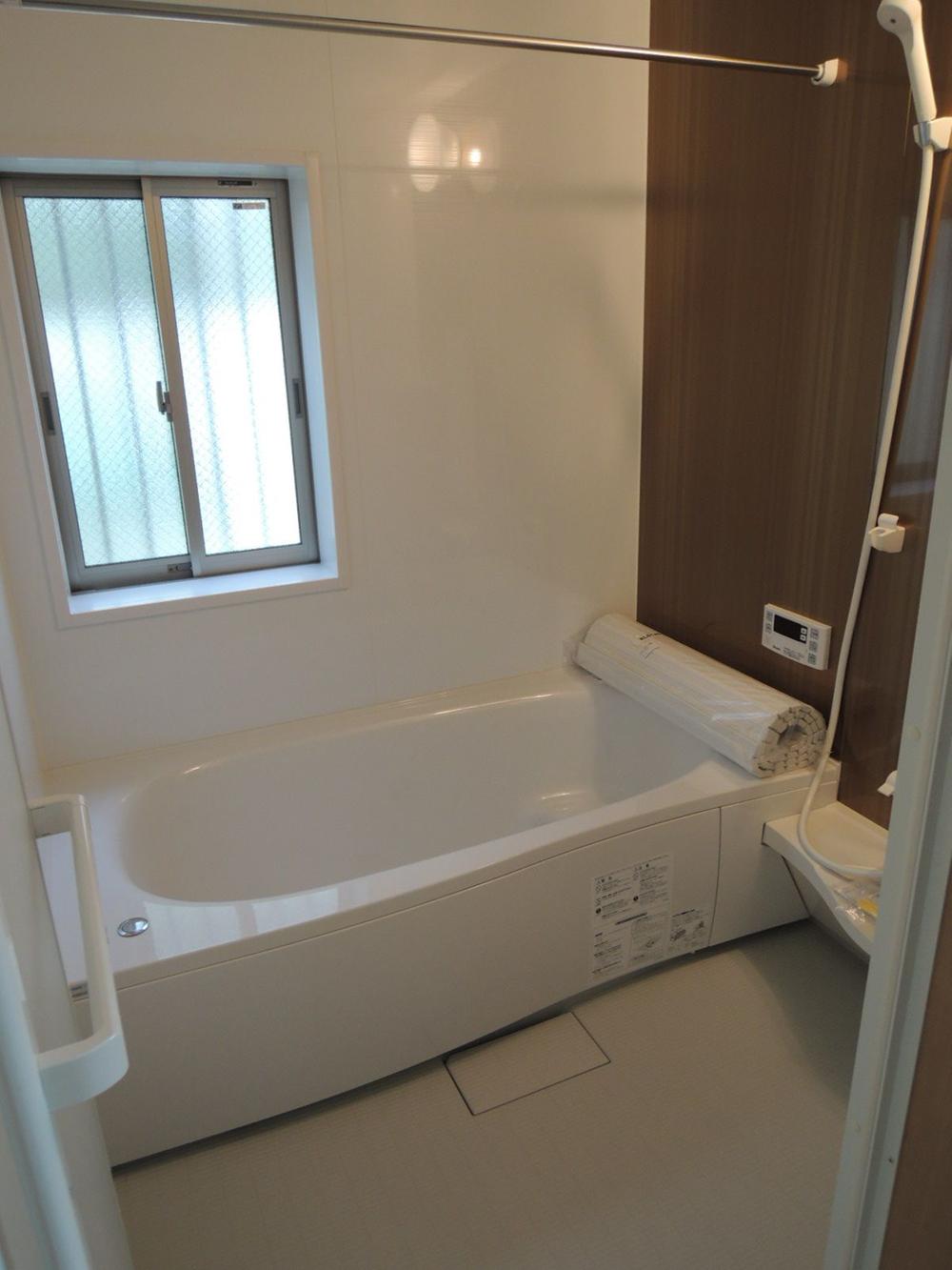 Bathroom. You can leisurely bath in the spacious bathroom