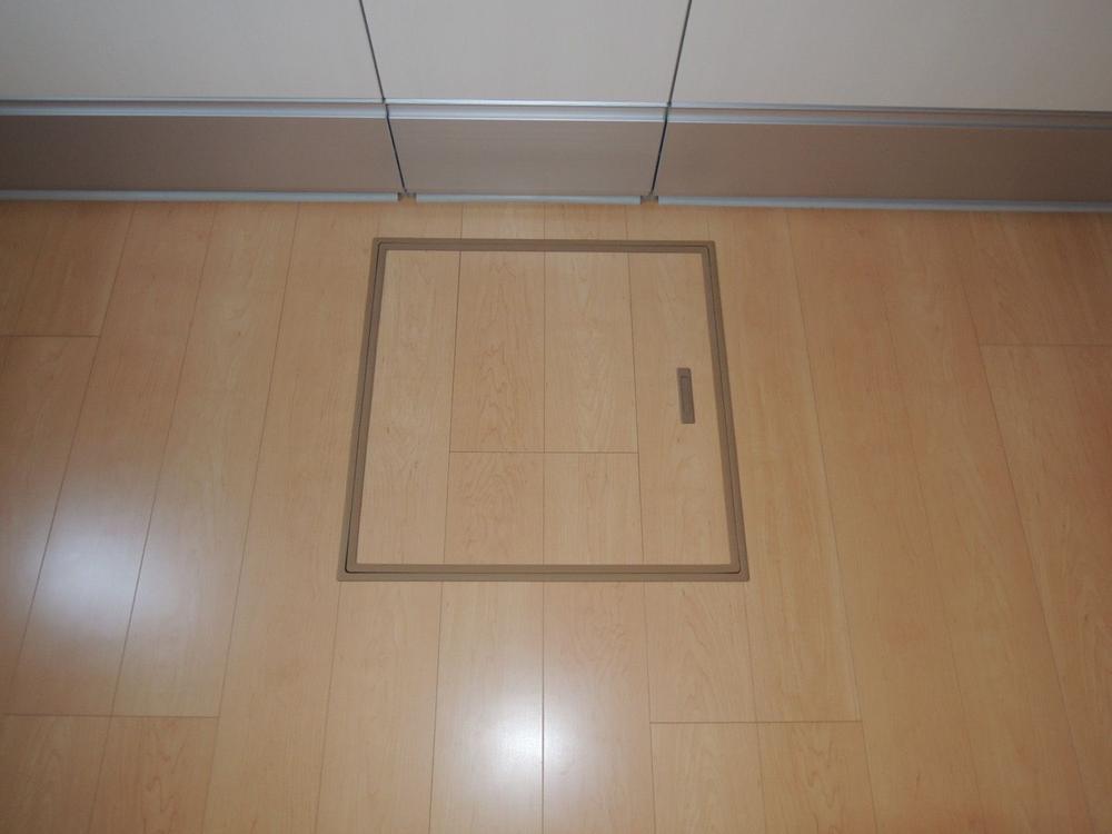Other introspection. In floor storage, Kitchen around also Deki use clean your