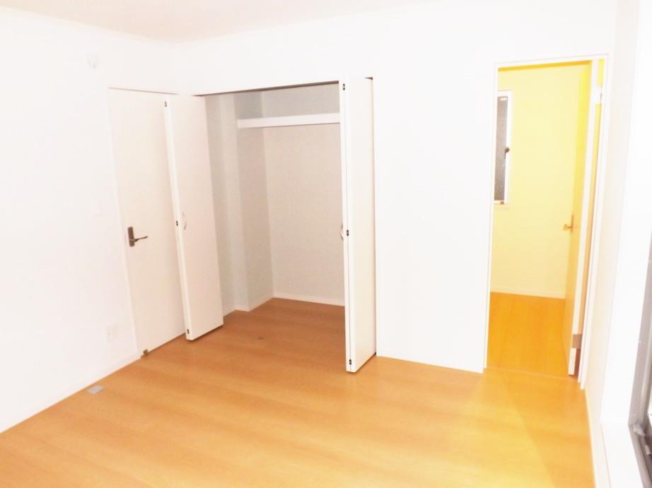 Other introspection. Local photos (Western-style)