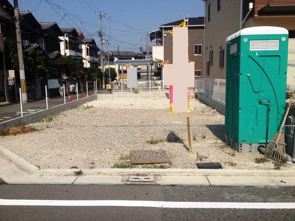Local appearance photo. Since it is a corner lot, Day ventilation is good.