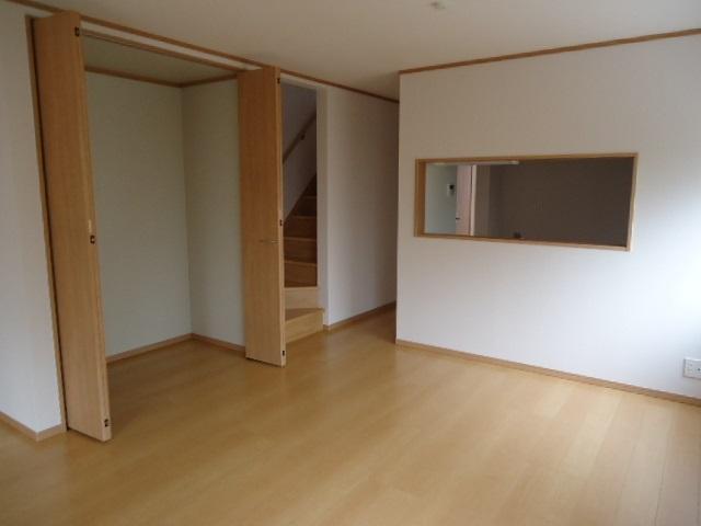 Living. Building 2 (with storage compartment in a convenient living)