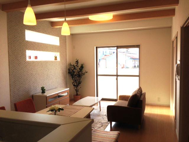 Same specifications photos (living). image