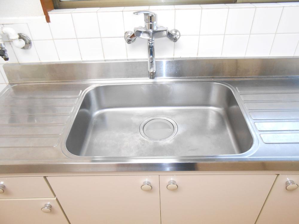 Other. Cleaning is also a breeze