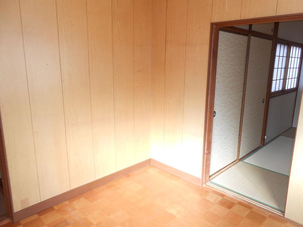 Non-living room. A new life in a beautiful home