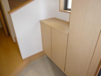 Entrance. Indoor (10 May 2013) Shooting