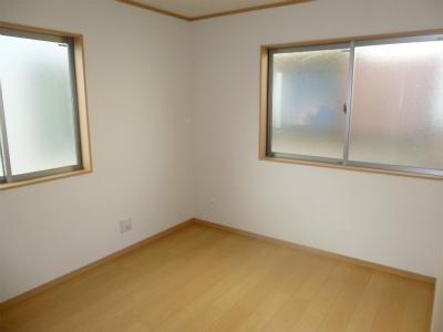 Non-living room. Indoor (10 May 2013) Shooting