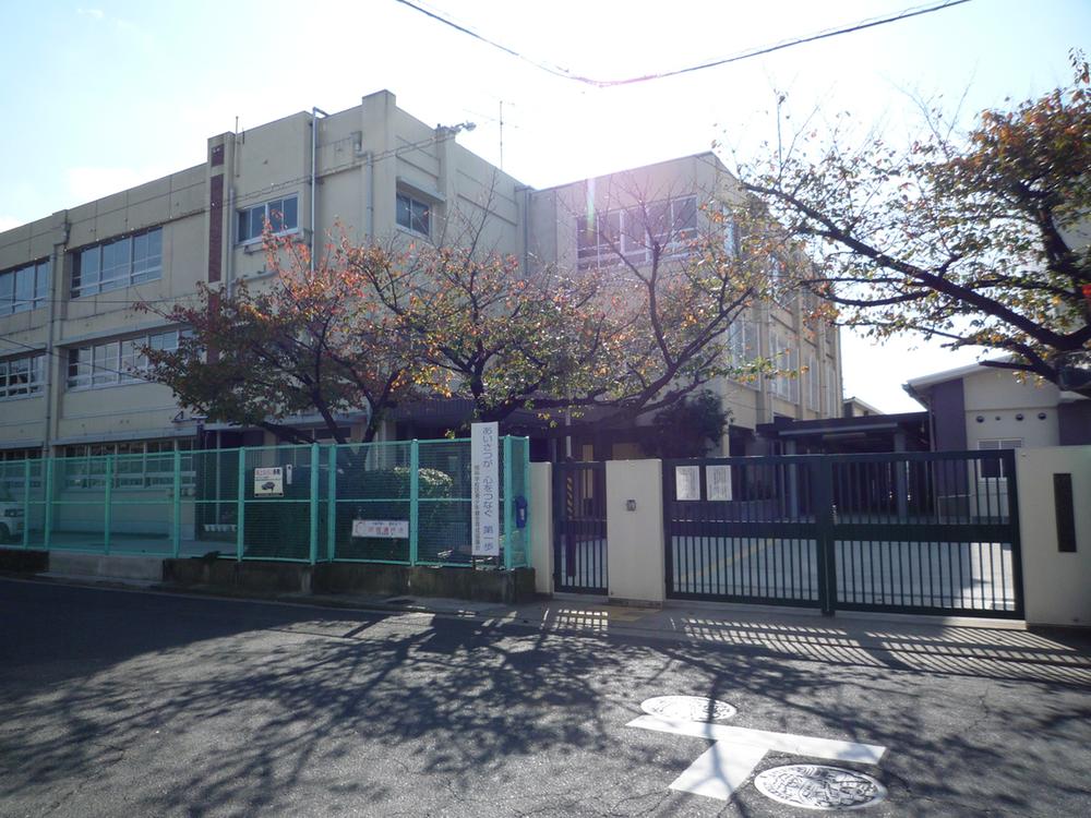 Junior high school. 560m to Asahi Junior High School