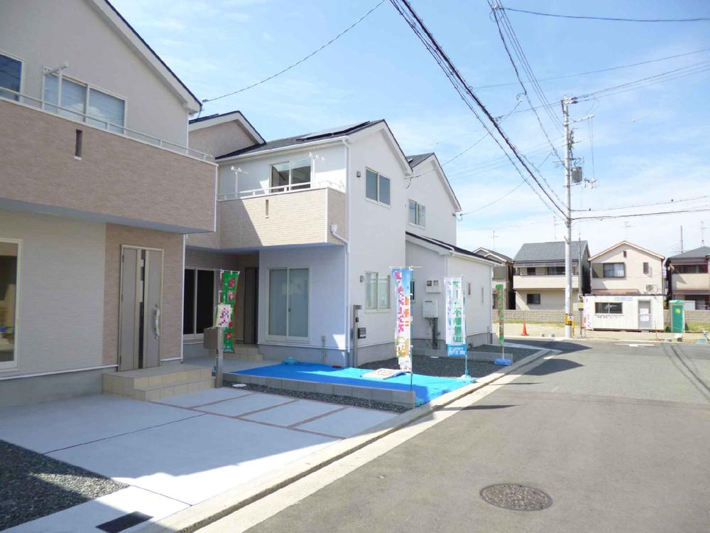 Same specifications photos (appearance). It is easy to home life simple