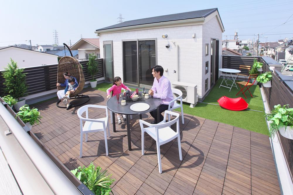 Balcony. Wide entering the hand in the "Plus One" ~  ~  ~ There garden terrace. Rest of the day Ya branch in the family, It seems more and more fun, such as garden party of calling friends. Local (September 2013) Shooting