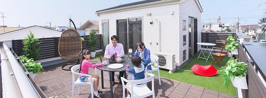 I wanted, It was realized the house "with one more room" plus one "is, I was born in response to customers' needs. To 3LDK and 4LDK, If there is a plus this wide balcony living is more will be fun (model house)