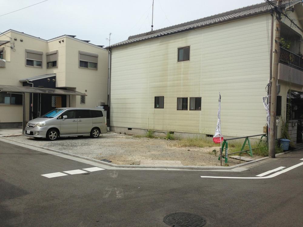 Local photos, including front road. Local (August 2013) Shooting