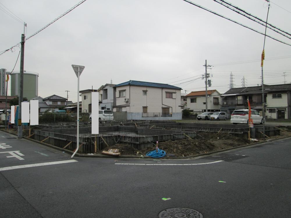 Local photos, including front road. It is a quiet residential area.