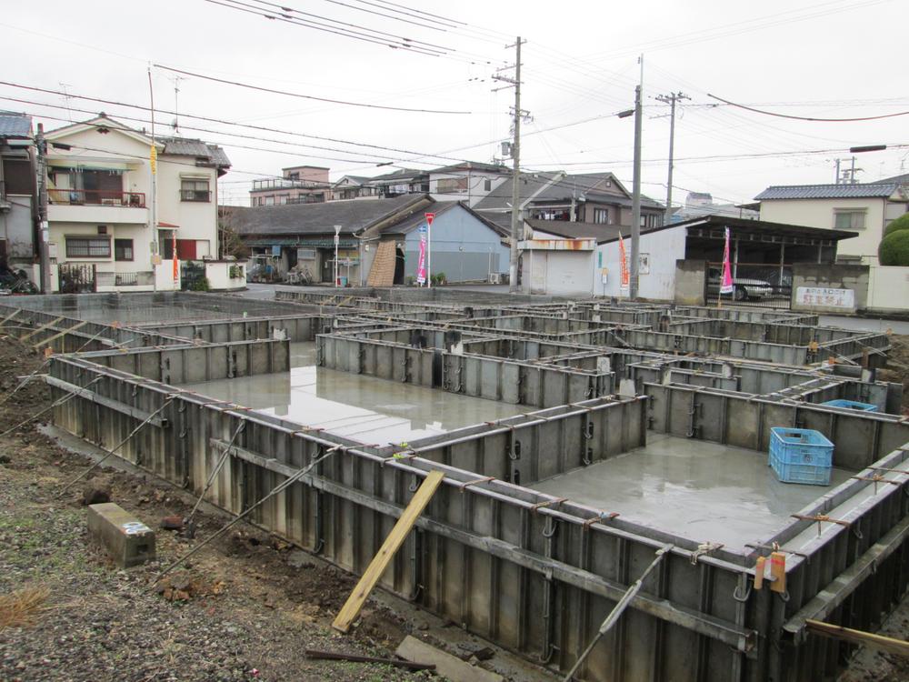 Local appearance photo. It is a 10-year warranty mortgage of peace of mind. 2014 March is scheduled to be completed.