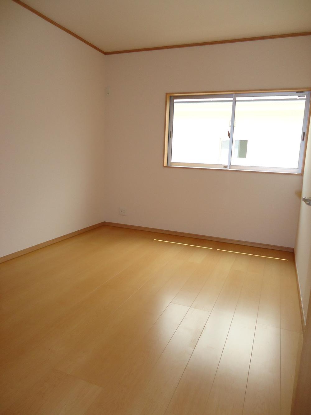 Non-living room. Indoor (July 2013) Shooting