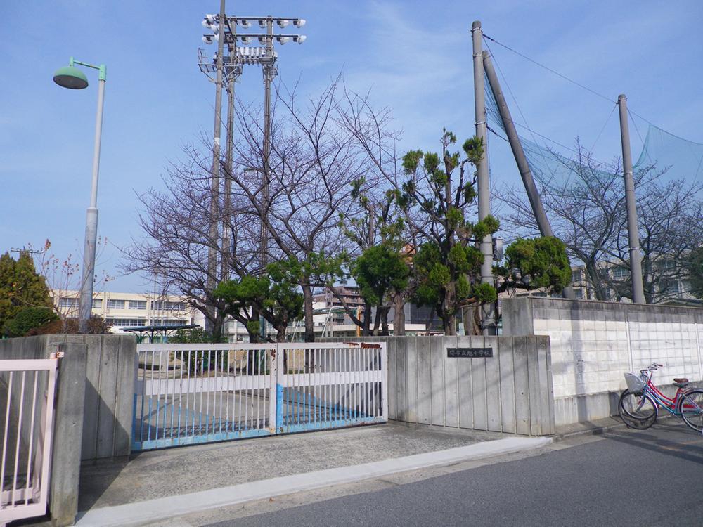 Junior high school. Sakai TatsuAsahi until junior high school 486m