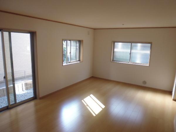 Living. Unlike until now, A new life to you