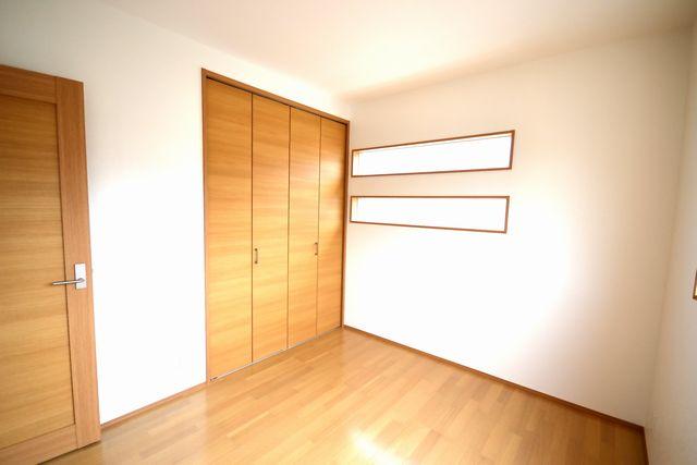 Non-living room. Our construction case Western style room There is a large storage