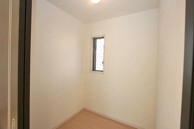 Receipt. Second floor storeroom