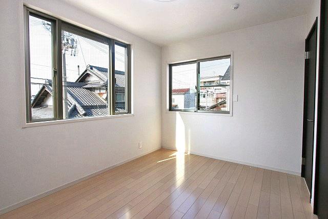 Non-living room. 2 Kaiyoshitsu