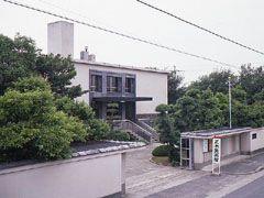 Streets around. Masaki Art Museum 50m immediately!